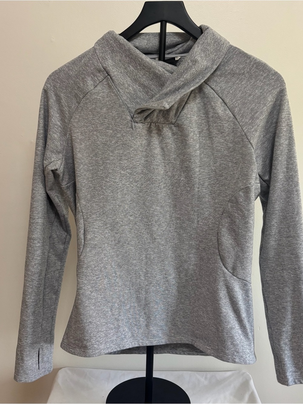 Women’s Mondetta Light Gray Striped Funnel Neck Top